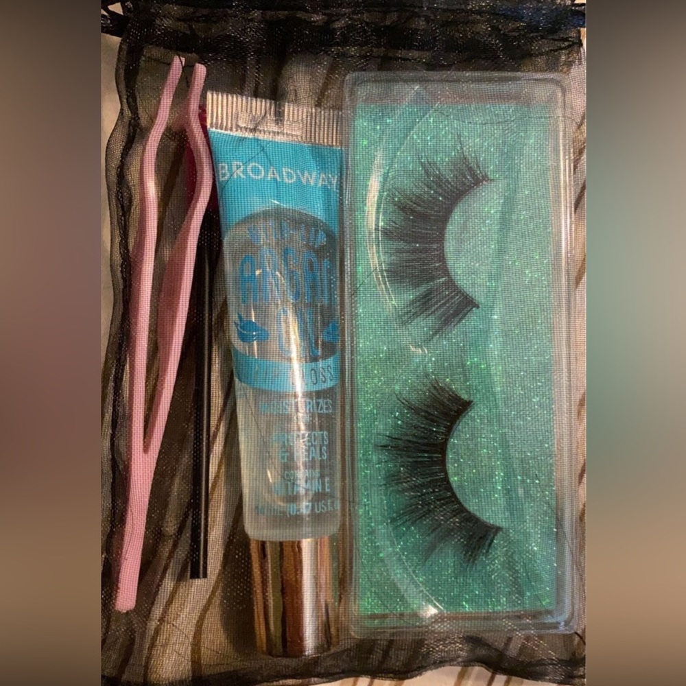 Lashes set